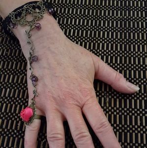 Bracelet, lace and filigree with attached ring